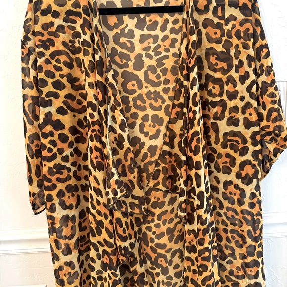 NWOT LuLaRoe Animal Print Kimono Size M 🐆 - Picture 3 of 12
